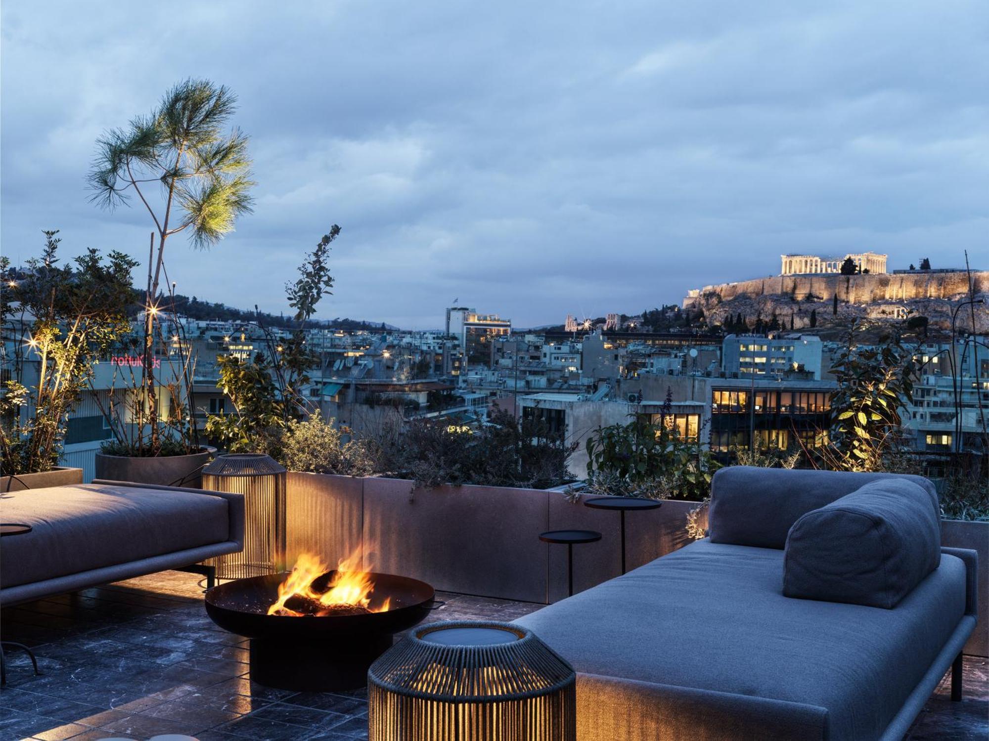 Monastik Living In Athina Hotel Atenas Exterior foto