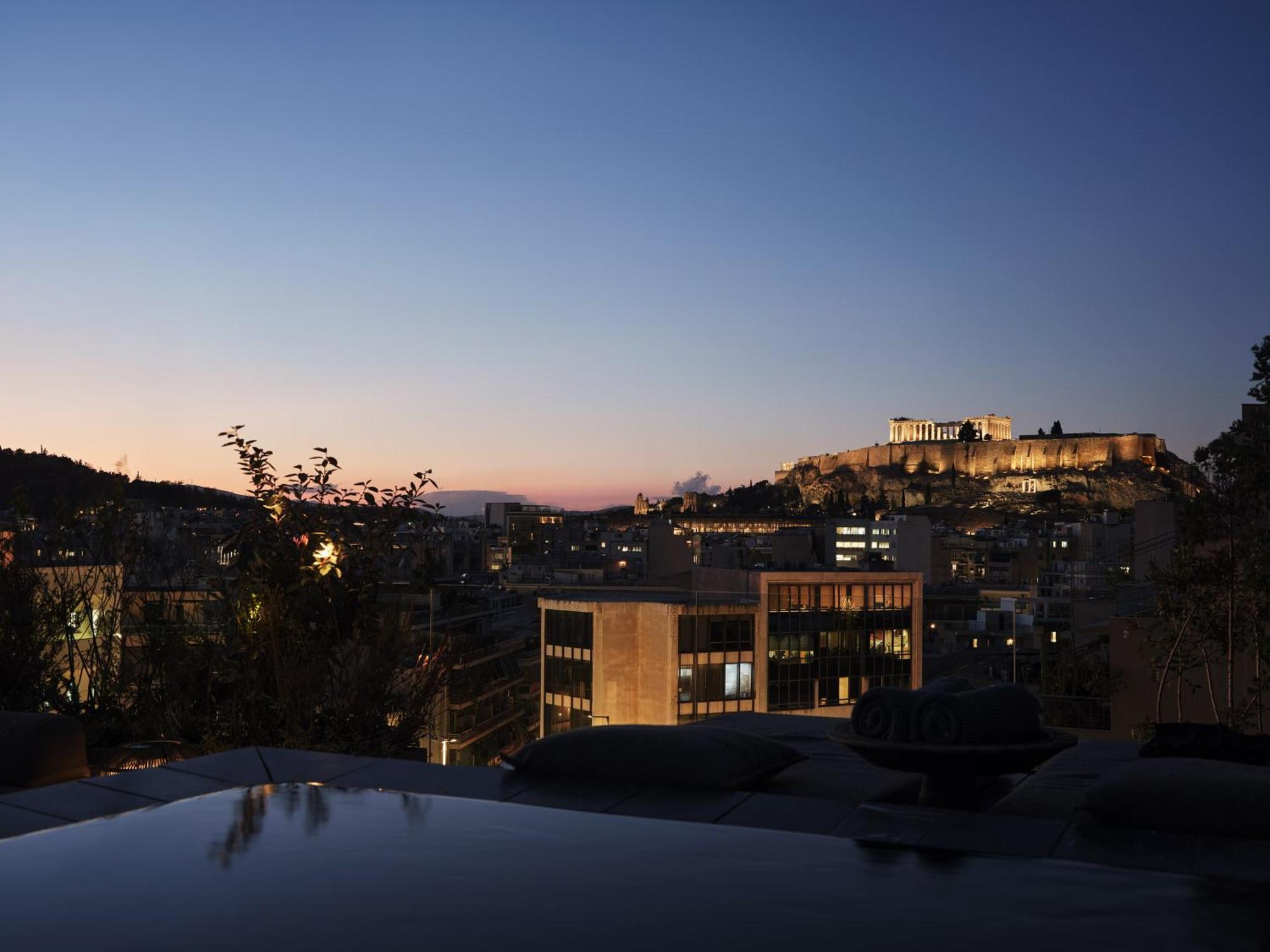 Monastik Living In Athina Hotel Atenas Exterior foto
